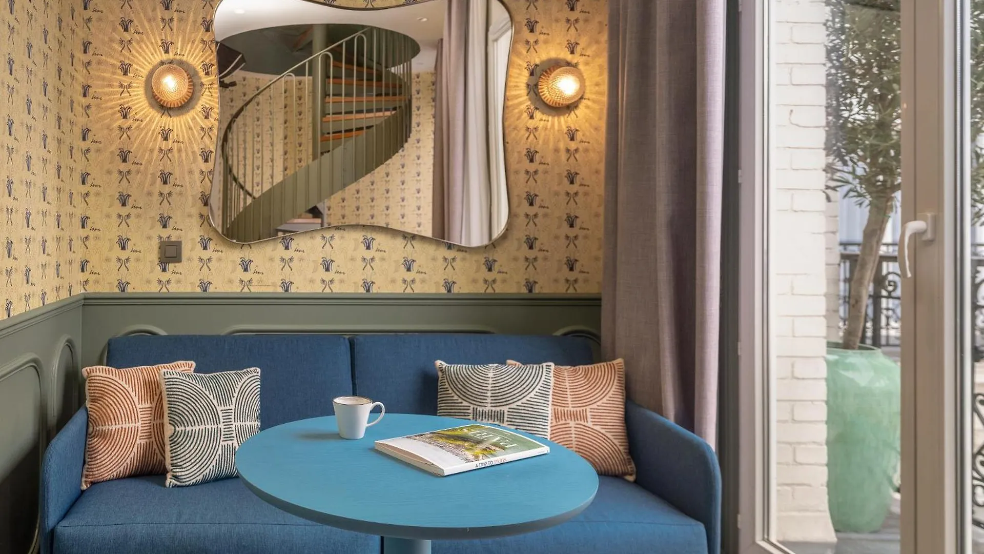 Miss Fuller Hotel 4*